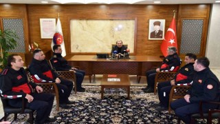 Karabüklü itfaiyeciler enkazdan kurtardıkları Şevvali unutamıyor