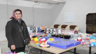 Karamanda depremzedeler için yardımlar devam ediyor