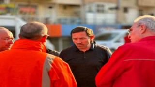 Karatay Belediyesi yaraları sarmak için Hatayda