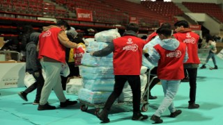 Karataydan Hataya 48 tır yardım malzemesi