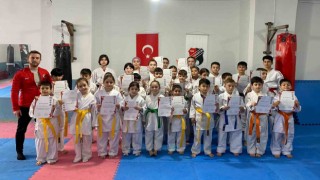 Karate kuşak sınavı yapıldı