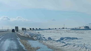 Kardeş Azerbaycan yardım konvoyu deprem bölgesine gidiyor