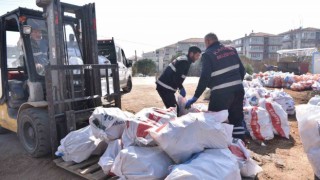 Karesi Belediyesi depremzedeler için soba üretiyor