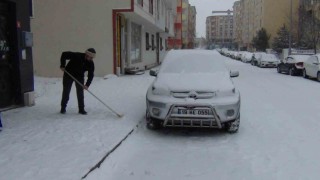 Kars beyaz gelinliğini giydi