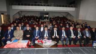 Kars Valisi Türker Öksüz, eğitim öğretim güvenlik toplantısında konuştu