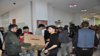 Karslılar depremzedeler için seferber oldu