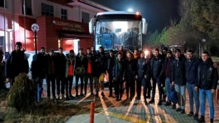 Kastamonu Üniversitesi ekibinden deprem bölgesindeki afetzedelere yardım eli