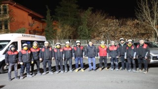 Kayapınar Belediyesi arama kurtarma ekibi Adıyamana doğru yola çıktı