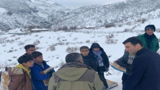 Kaymakam Taşgın, kızakla kayan çocukların sevincine ortak oldu