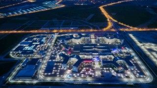 Kayseri Şehir Hastanesi depremzedelerin yaralarını sarıyor