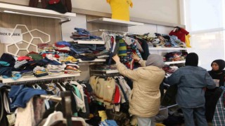 Kepez Belediyesi deprem bölgesine yardıma devam ediyor