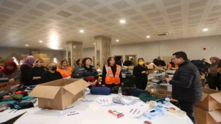 Kepez Sosyal Yardım Merkezinden depremzedeler için yardım kampanyası