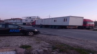 Kırkağaçtaki konteynerler deprem bölgesine gönderildi