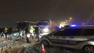 Konyanın şehirler arası yollarında kar ve tipi engeli