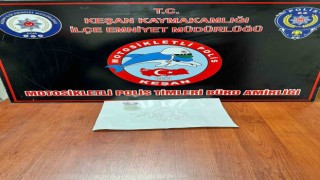 Kovalamaca sonrası yakalanan şahsın üzerinden uyuşturucu çıktı