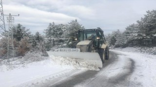 Köy yollarının ulaşıma açılması için çalışmalar devam ediyor