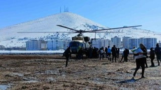 Köylere askeri helikopterlerle erzak sevkiyatı yapılıyor