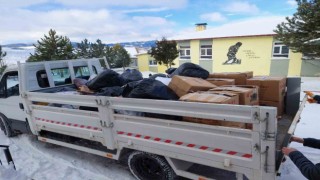 Köylüler bir olup depremzedeler için yardım topladılar