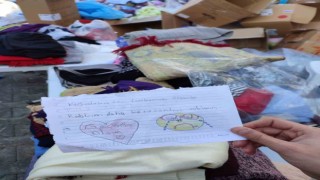 Kuşadasında çocuklardan depremzedeler için duygulandıran notlar