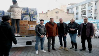 Kuşadasında yaşayan yabancılar depremzedeler için seferber oldu