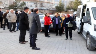 Kütahya Sağlık Müdürlüğü deprem bölgesine hastalıklara karşı alınan tedbirlere yönelik ekip gönderdi