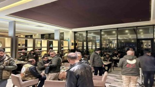 Kuzey Iraktan Türkiyeye 186 kişilik arama kurtarma ekibi gönderildi