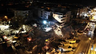 Malatyada ekiplerin gece çalışması havadan görüntülendi