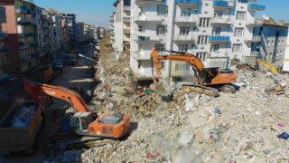 Malatyada enkaz kaldırma çalışmaları havadan görüntülendi