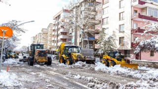 Malatyada kardan kapanan yollar yeniden ulaşıma açılıyor