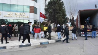 Manisa AK Parti depremzedeler için seferber oldu