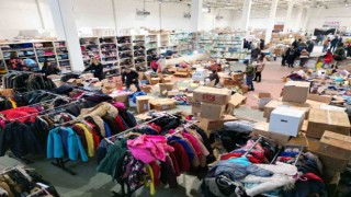 Menemende afetzedelere ihtiyaçlarına göre yardım