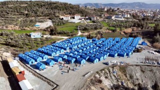 Mersin Büyükşehir Belediyesi Hatayda bin 500 kişilik çadır kent kuruyor