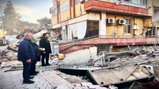 Milletvekili Şahin Tin, depremzedenin yanında