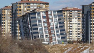 Milyonluk yeni daireleri yıkılan vatandaşlar isyan etti