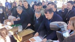 MSB: “11inci Komando Tugayımız aralıksız sıcak yemek dağıtmayı sürdürüyor”