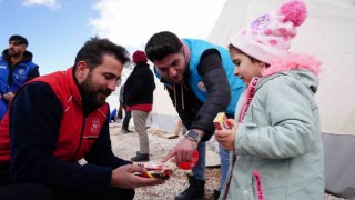 Muş ekibinden depremzede çocuklara sosyal destek