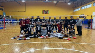 Nazilli Belediyespor Voleybol Takımı Arkassporu 3-0 mağlup etti