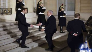 Netanyahu ve Macron, Pariste bir araya geldi