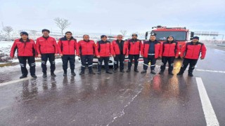 Niğdeden deprem bölgesine ekipler gönderildi
