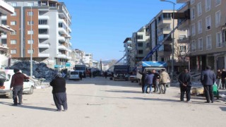 Nurdağındaki depremzedeler yarım kalan hayalleriyle ilçeyi terk ediyor