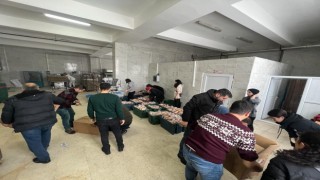 Öğretmenler Gaziantepteki arama kurtarma çalışmalarına destek veriyor