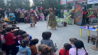 Osmaniyede depremzede çocuklar, Kültür Ve Turizm Bakanlığının etkinlikleriyle moral buluyor