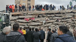 Osmaniye'de Yıkılan binalarla ilgili 6 kişi tutuklandı