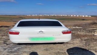 Otomobilde silah ele geçirildi: 2 gözaltı