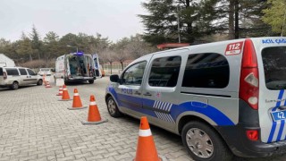 Otomobilin çarptığı 8 aylık hamile kadın hayatını kaybetti