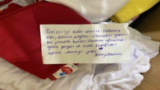 Oyuncak itfaiyesini yolladı, yazdığı not yürekleri parçaladı