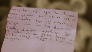 Oyuncaklarını deprem bölgesine gönderen miniğin duygulandıran notu