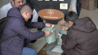 Özel çocuklar süt sağdı