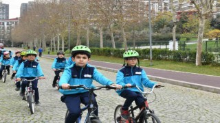 Pedallar spor için çevriliyor