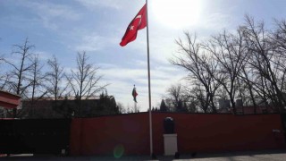 Pekinde yaşayan vatandaşlar büyükelçilikte taziye defterini imzaladı